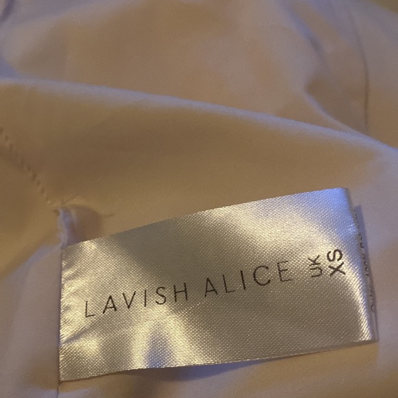 Vintage Lavish Alice from Neiman Marcus gorgeous cream blazer w/ cold shoulders - Picture 8 of 9